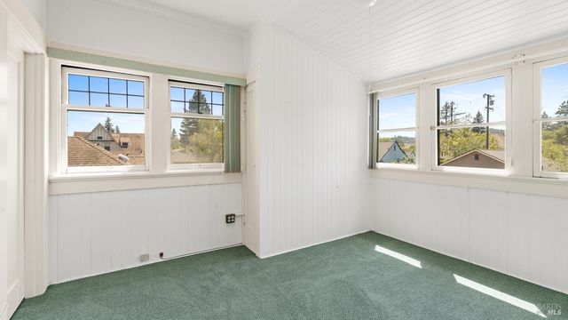 563 Jefferson St, Napa, CA 94559