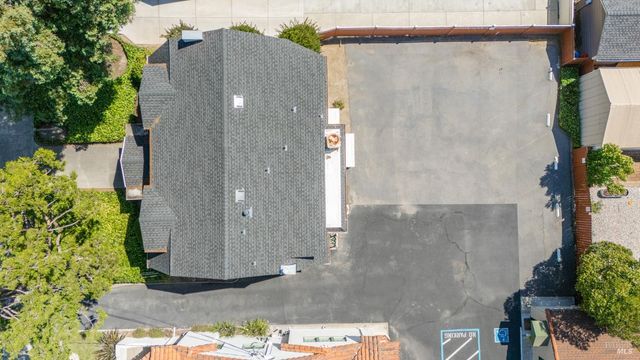 563 Jefferson St, Napa, CA 94559