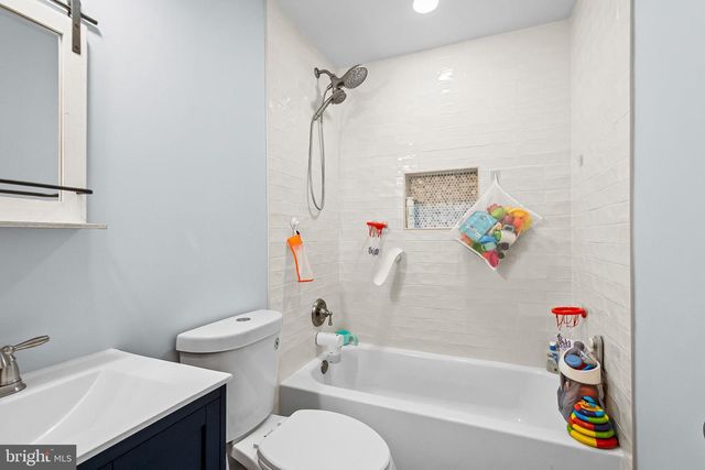 7229 OLDE LANTERN WAY, Springfield, VA 22152