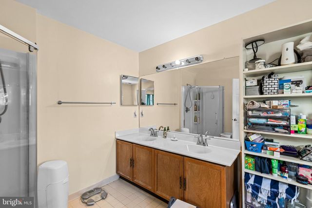 7229 OLDE LANTERN WAY, Springfield, VA 22152