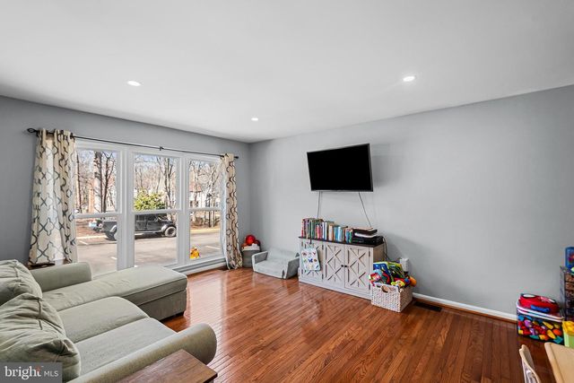 7229 OLDE LANTERN WAY, Springfield, VA 22152