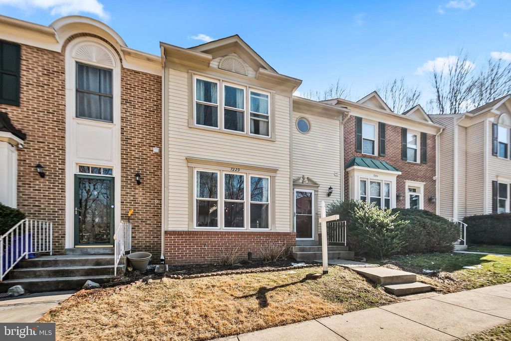 7229 OLDE LANTERN WAY, Springfield, VA 22152