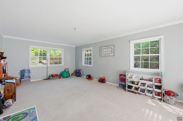 2865 SW Jewell AVE, Topeka, KS 66611