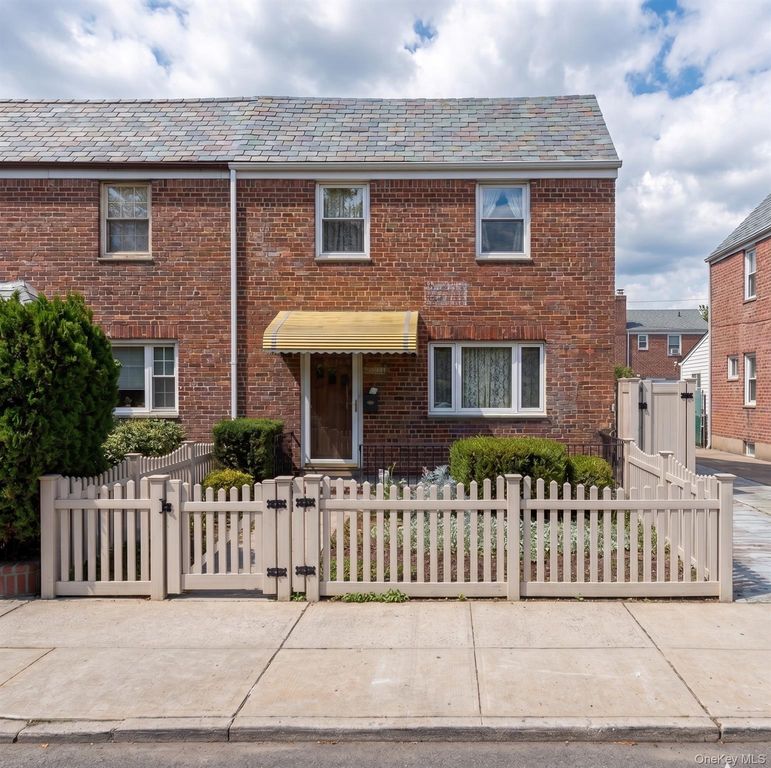 144-47 68th Avenue, Flushing, NY 11367