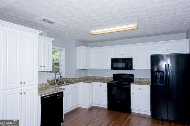 65 Weldon Place, Covington, GA 30016