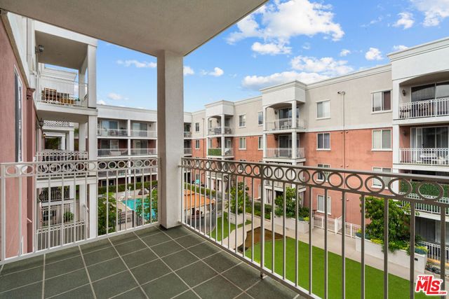 3740 Santa Rosalia Drive 326, Los Angeles, CA 90008
