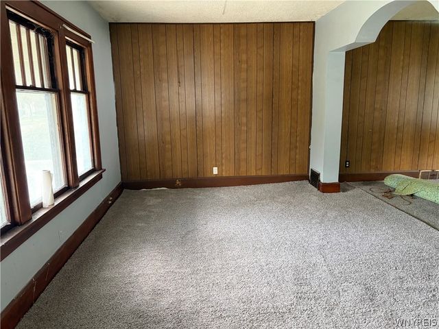 2248 Michigan Avenue, Niagara Falls, NY 14305