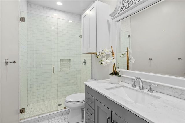 4312 Bellaire Drive S 141, Fort Worth, TX 76109