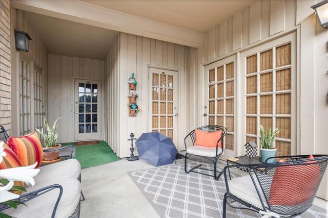 4312 Bellaire Drive S 141, Fort Worth, TX 76109