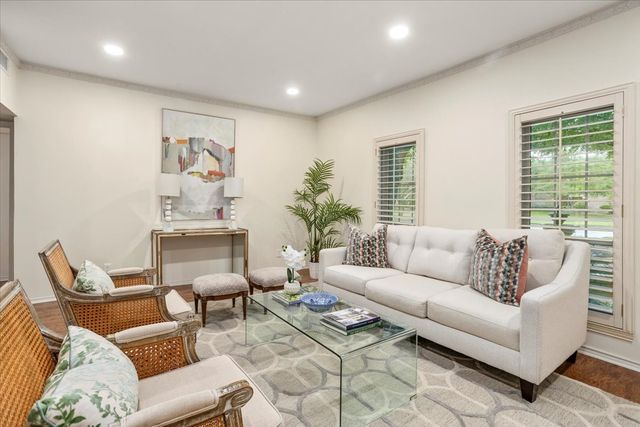 4312 Bellaire Drive S 141, Fort Worth, TX 76109