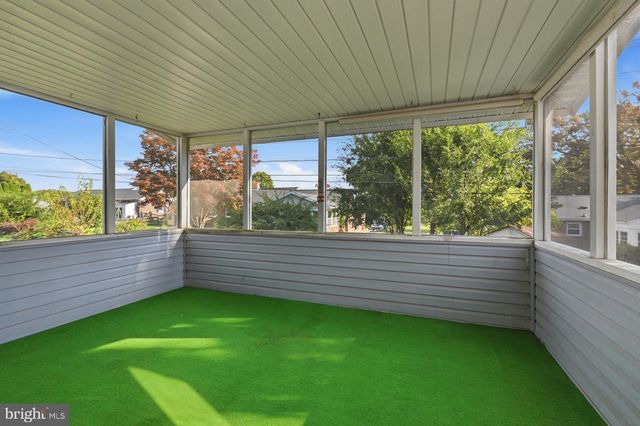 7 WHEATFIELD DR, Wilmington, DE 19810