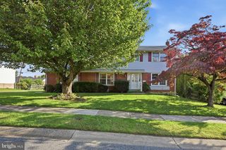 7 WHEATFIELD DR, Wilmington, DE 19810