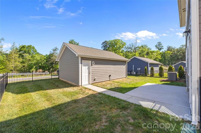 15721 White Quartz Lane, Davidson, NC 28036