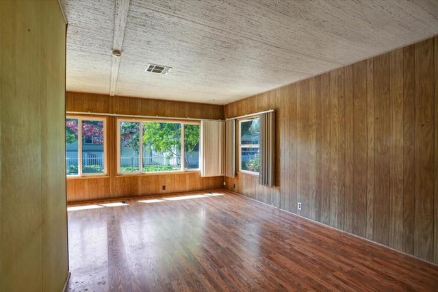 68 Palomar Real, Campbell, CA 95008