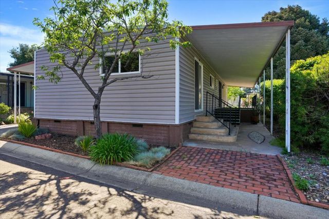 68 Palomar Real, Campbell, CA 95008