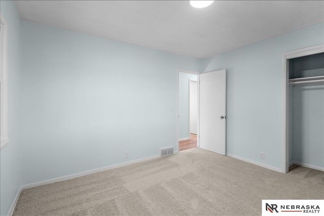 5008 N 64th Street, Omaha, NE 68104