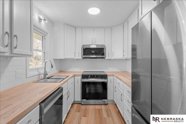 5008 N 64th Street, Omaha, NE 68104