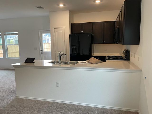 7501 Poppy Petal LOOP, Del Valle, TX 78617