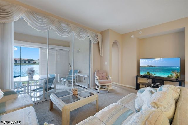 6384 Huntington Lakes CIR 103, Naples, FL 34119
