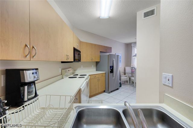 6384 Huntington Lakes CIR 103, Naples, FL 34119