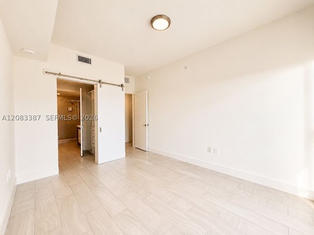 2000 metropica way 2208, Sunrise, FL 33323