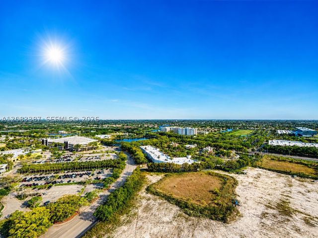 2000 metropica way 2208, Sunrise, FL 33323