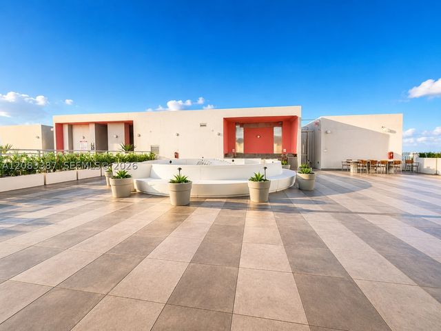2000 metropica way 2208, Sunrise, FL 33323