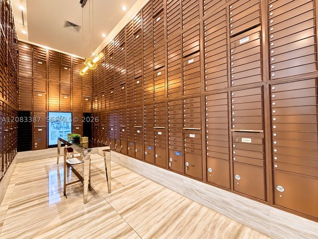 2000 metropica way 2208, Sunrise, FL 33323