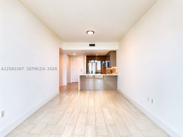 2000 metropica way 2208, Sunrise, FL 33323