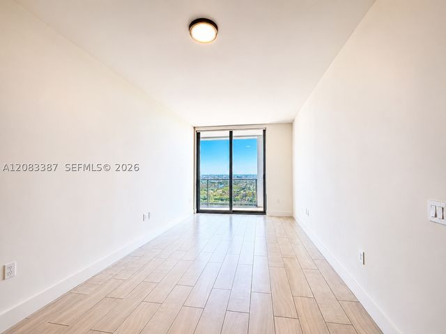 2000 metropica way 2208, Sunrise, FL 33323