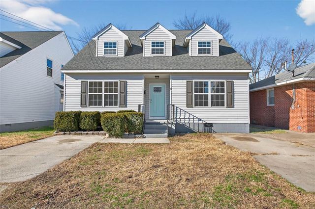 3 Calhoun ST, Hampton, VA 23669