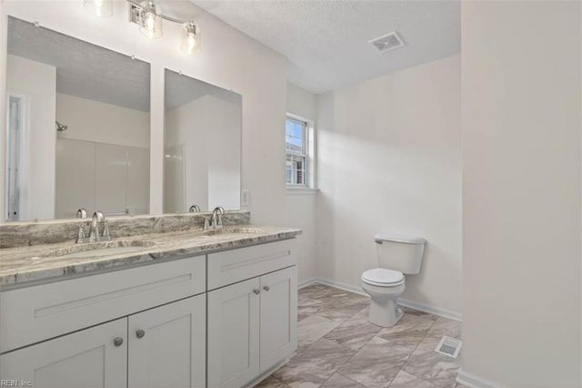 3 Calhoun ST, Hampton, VA 23669