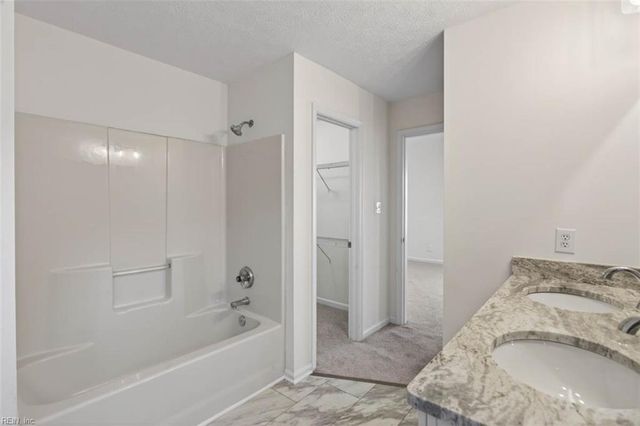 3 Calhoun ST, Hampton, VA 23669