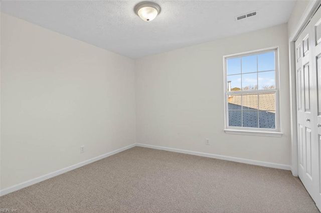 3 Calhoun ST, Hampton, VA 23669