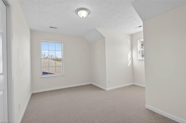 3 Calhoun ST, Hampton, VA 23669