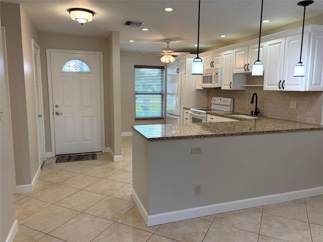 8701 NW 11th St 8701, Plantation, FL 33322