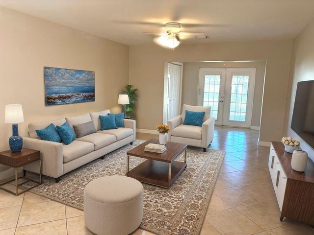 8701 NW 11th St 8701, Plantation, FL 33322