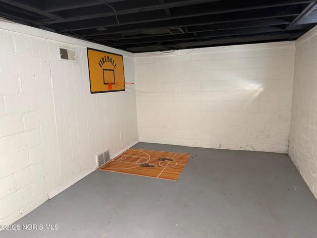 319 W Capistrano Avenue, Toledo, OH 43612