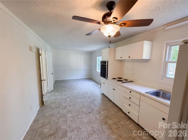 1508 W Colonial Drive, Salisbury, NC 28144