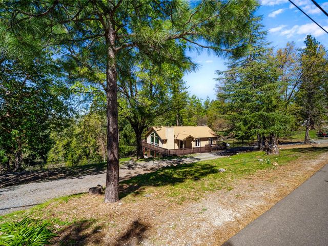 5031 Shooting Star, Pollock Pines, CA 95726