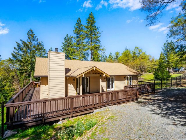 5031 Shooting Star, Pollock Pines, CA 95726