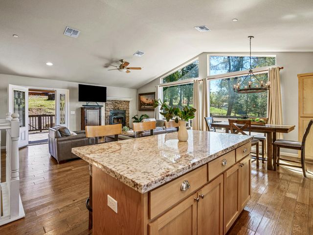 5031 Shooting Star, Pollock Pines, CA 95726