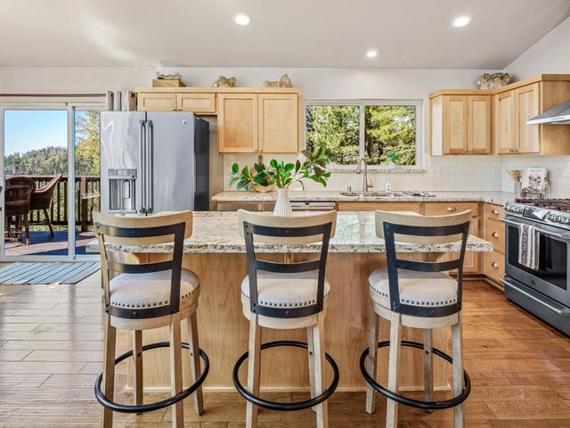 5031 Shooting Star, Pollock Pines, CA 95726