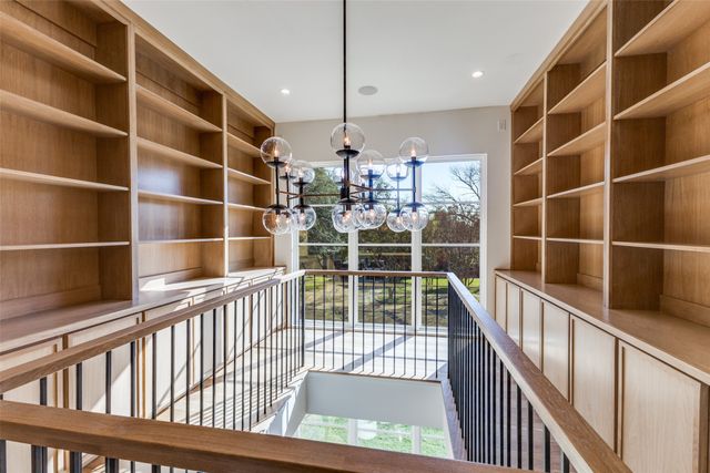 3725 Bolivar Drive, Dallas, TX 75220