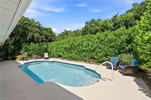 1729 El Dorado PKWY W, Cape Coral, FL 33914