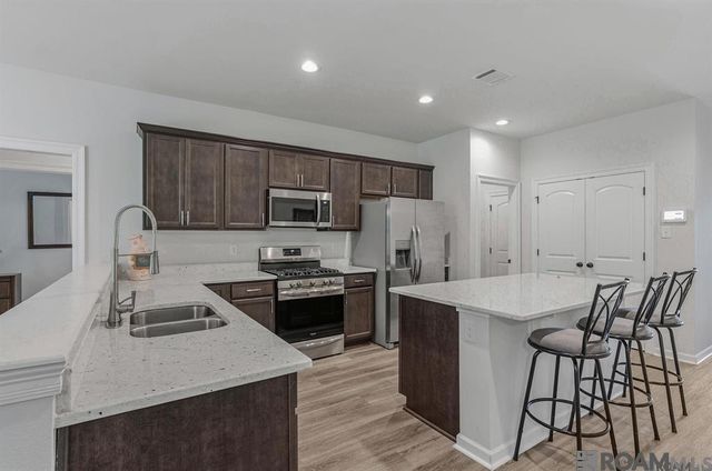 39110 Forestwood Ave, Gonzales, LA 70737