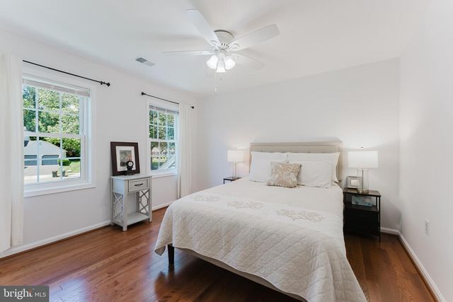 9203 BYRON TER, Burke, VA 22015