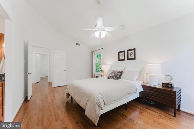 9203 BYRON TER, Burke, VA 22015