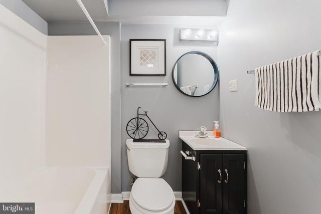 9203 BYRON TER, Burke, VA 22015