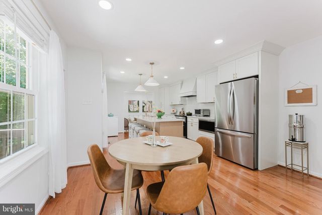 9203 BYRON TER, Burke, VA 22015